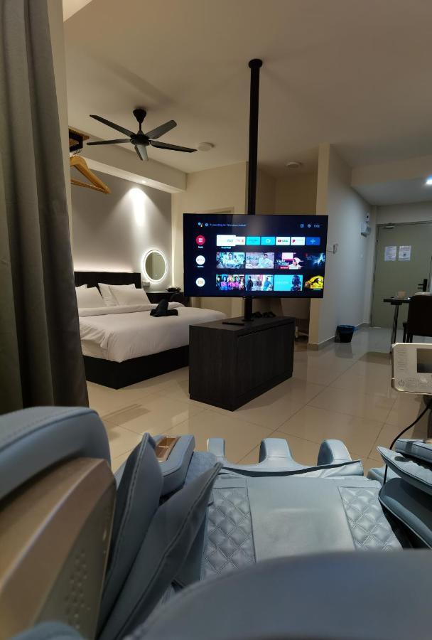 Luxury Couple Suites L Free Netflix L Massage Chair L Bathtub L Wifi 200Mbps L Town Area Bali Residence Malacca Buitenkant foto