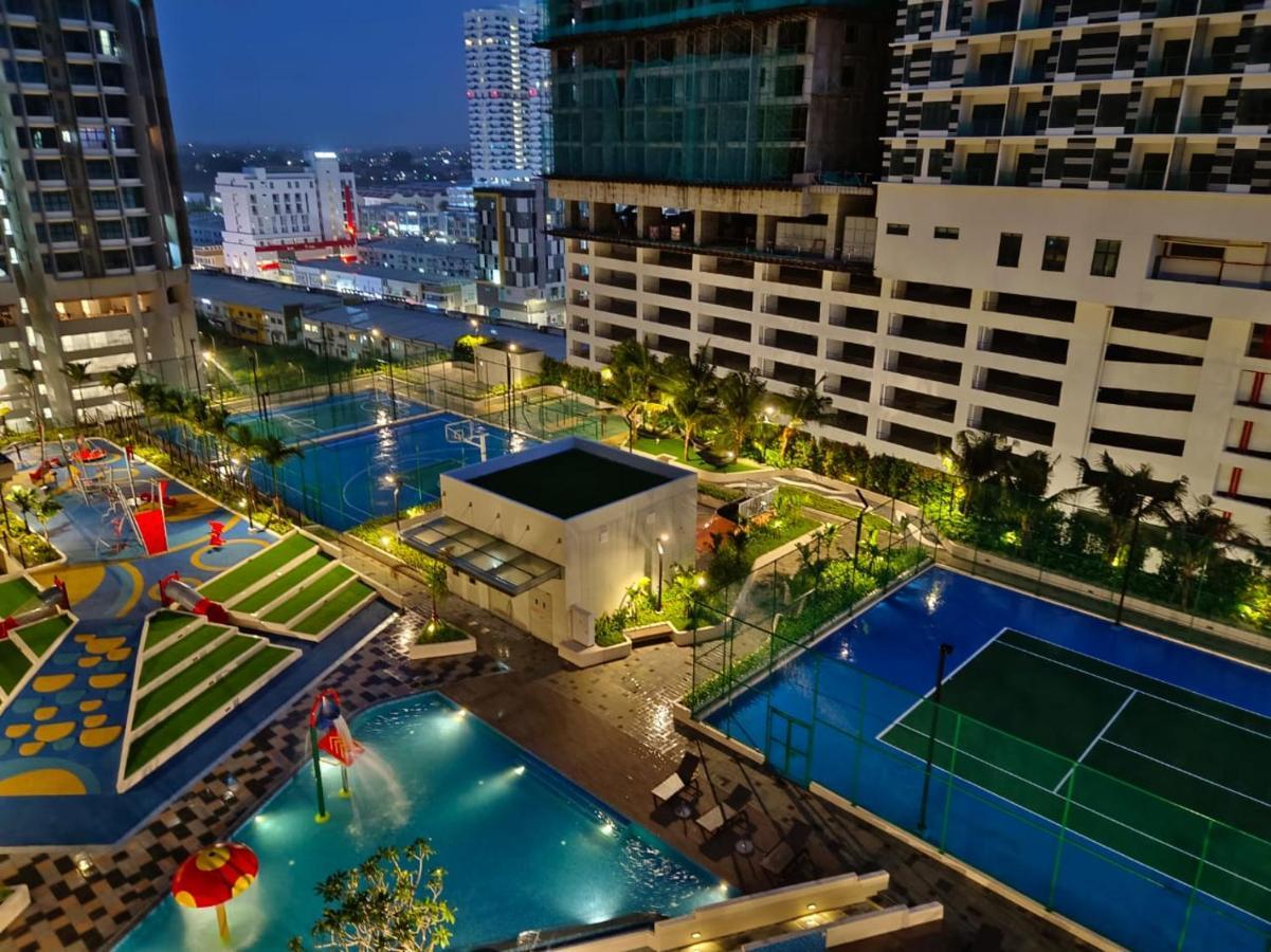Luxury Couple Suites L Free Netflix L Massage Chair L Bathtub L Wifi 200Mbps L Town Area Bali Residence Malacca Buitenkant foto